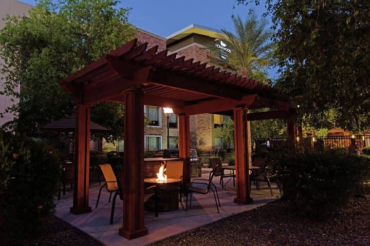 Terrace/Patio 36 of 38